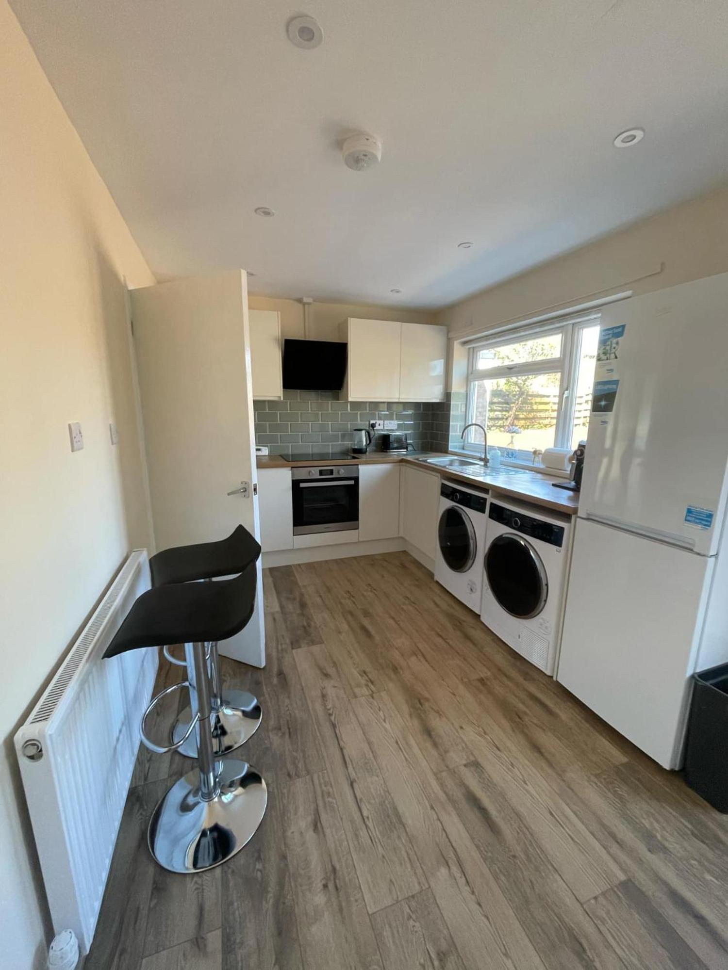20 Fairview * Chepstow